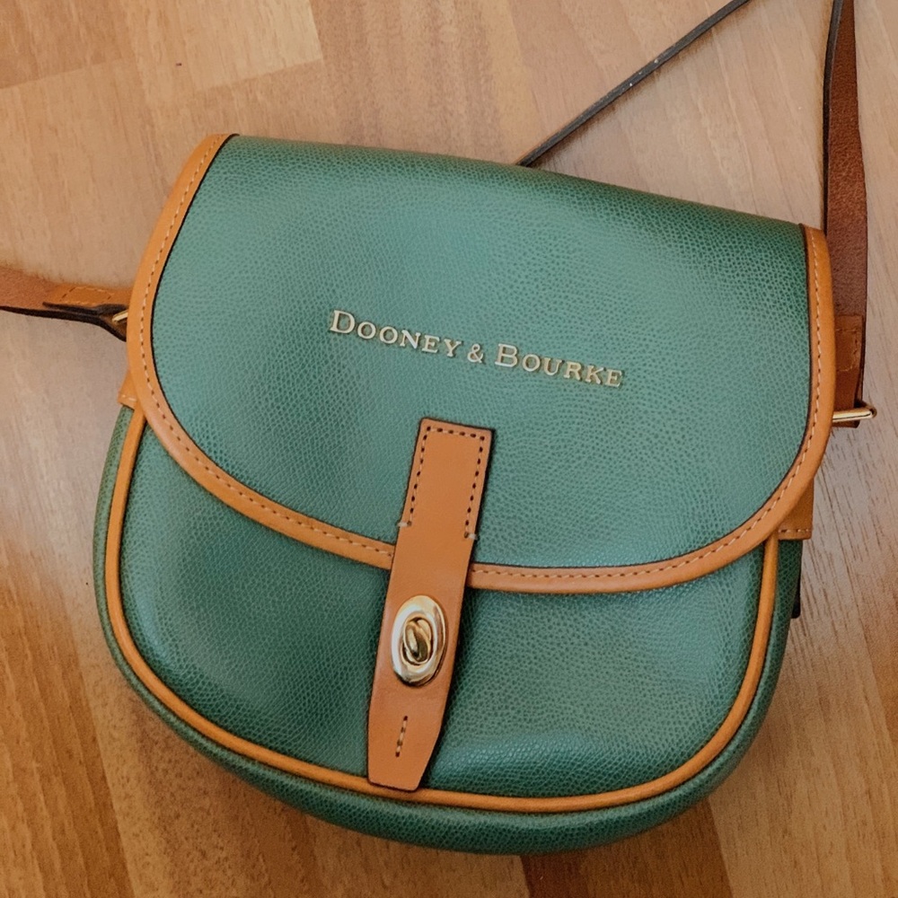 Dooney & Bourke Purse